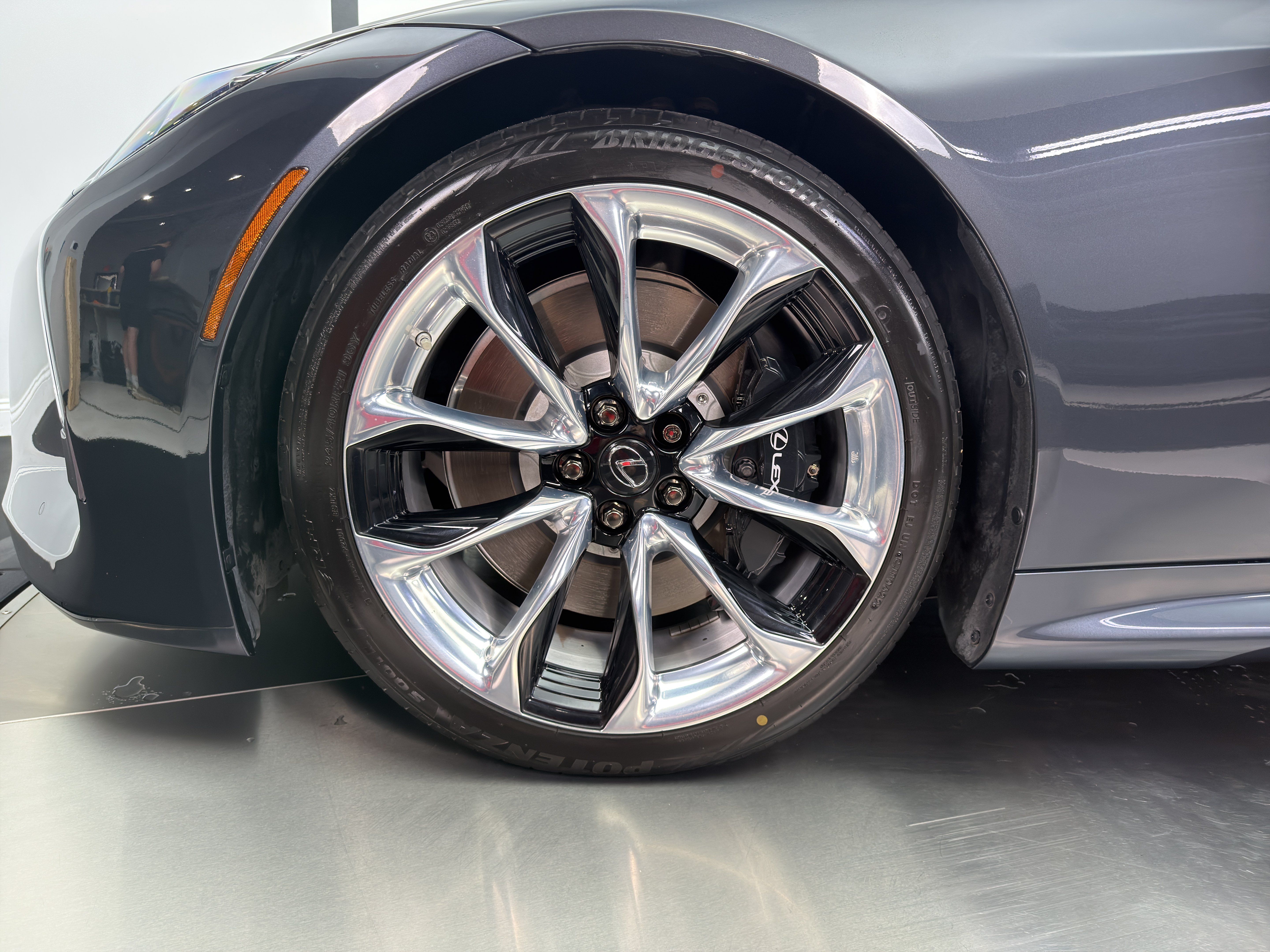 Used 2022 Lexus LC 500 Convertible w/ Touring Package RWD image 21