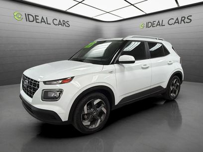 Used 2025 Hyundai Venue SEL
