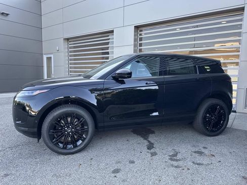 New 2026 Land Rover Range Rover Evoque S AWD/4WD image 3