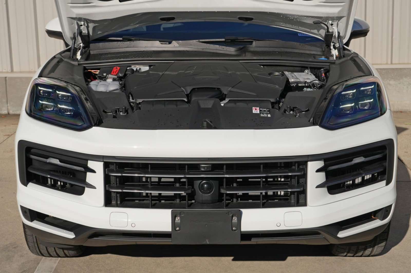 Used 2026 Porsche Cayenne AWD/4WD image 8