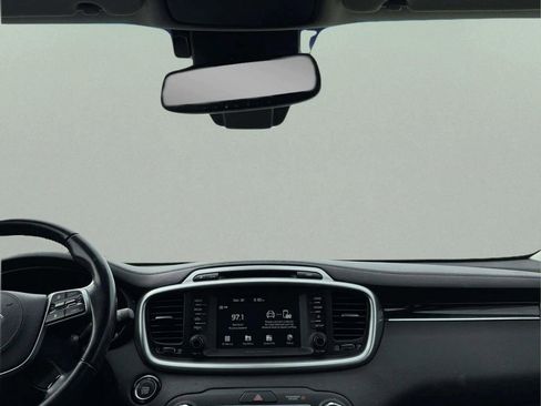 Used 2019 Kia Sorento EX image 14