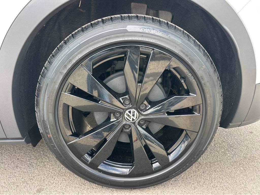 Used 2021 Volkswagen ID.4 Pro S w/ ID.4 Protection Package RWD image 14
