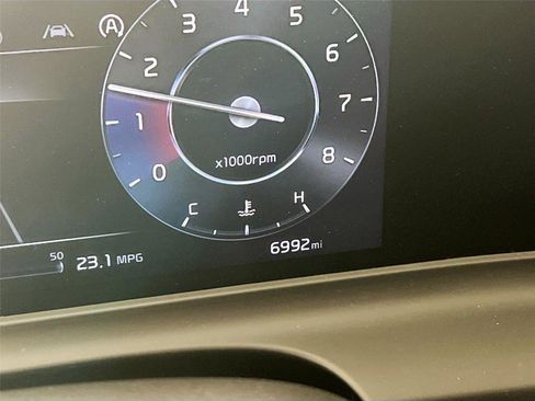 Used 2024 Kia Seltos EX image 12