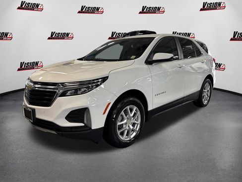 Used 2024 Chevrolet Equinox LT w/ LPO, Floor Liner Package AWD/4WD image 1