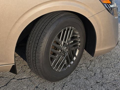 Used 2026 Nissan Sentra SV w/ Floor Mat Package FWD image 7
