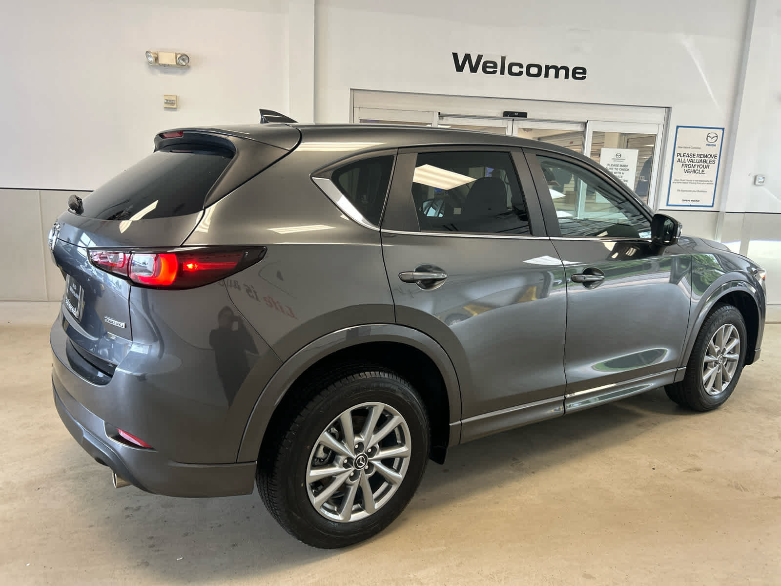 Certified 2025 MAZDA CX-5 AWD 2.5 S w/ Preferred Package image 7
