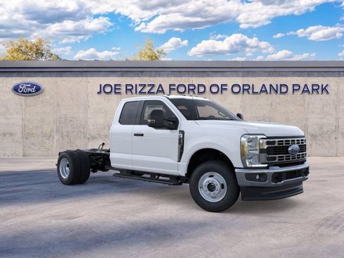 New 2026 Ford F350 XL w/ XL Chrome Package AWD/4WD image 7