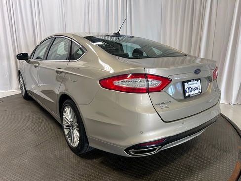 Used 2016 Ford Fusion SE w/ Equipment Group 202A FWD image 26