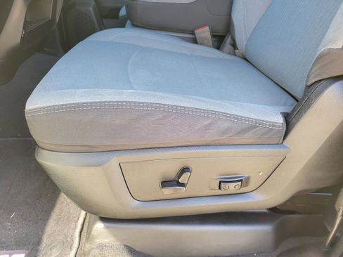 Used 2024 RAM 2500 Big Horn image 10