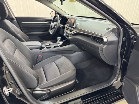 Used 2023 Nissan Altima 2.5 SV image 25