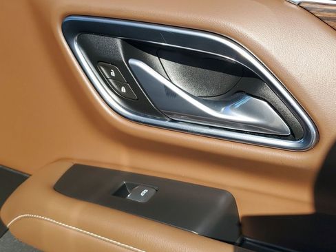 Used 2021 Chevrolet Suburban High Country image 49