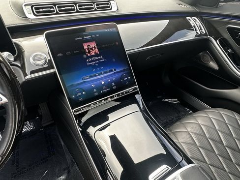 Certified 2023 Mercedes-Benz S 580e 4MATIC Sedan image 32