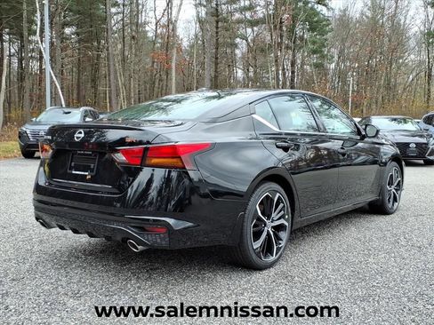 New 2025 Nissan Altima 2.5 SR w/ SR Premium Package image 7