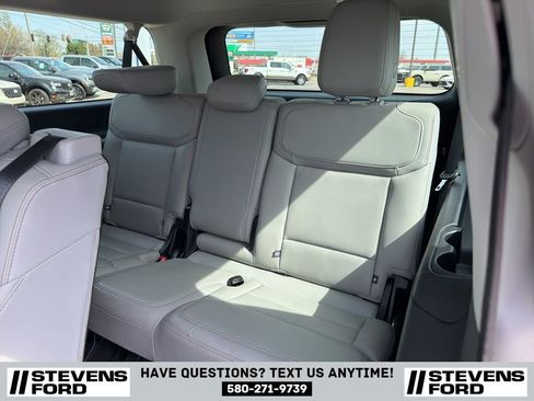 Used 2025 Ford Expedition Max Active AWD/4WD image 37