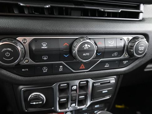 New 2026 Jeep Gladiator Willys image 17