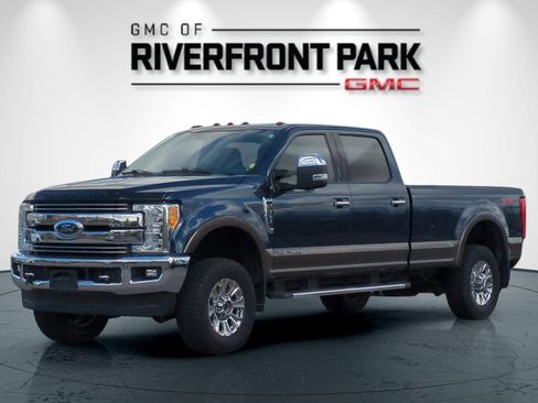 Used 2017 Ford F350 Lariat w/ Chrome Package AWD/4WD image 7