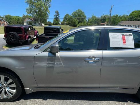 Used 2013 INFINITI M37 x w/ Premium Pkg AWD/4WD image 3