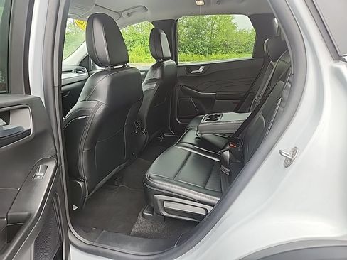 Used 2025 Ford Escape Platinum AWD/4WD image 30