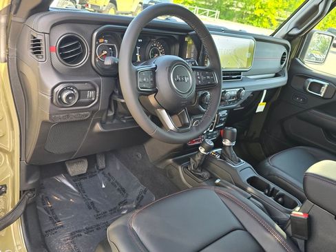New 2026 Jeep Wrangler Unlimited Rubicon AWD/4WD image 21