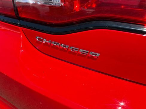 Used 2014 Dodge Charger SXT image 8