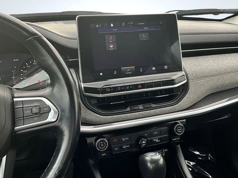 Used 2022 Jeep Compass Latitude image 6