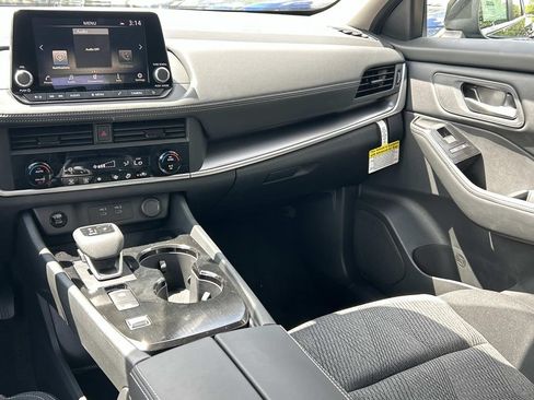 New 2026 Nissan Rogue SV FWD image 24