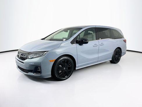 Used 2025 Honda Odyssey Sport-L image 3