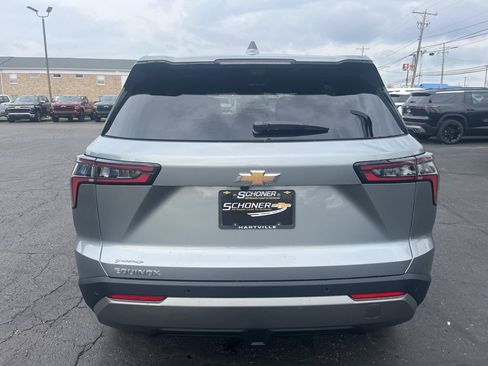 New 2026 Chevrolet Equinox LT w/ Convenience Package II FWD image 4
