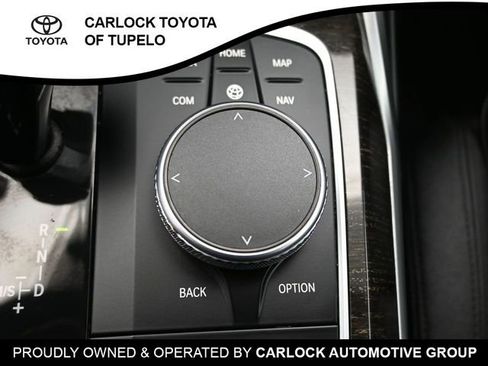 Used 2021 BMW 330i Sedan w/ Convenience Package image 17