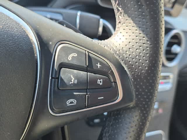 Used 2019 Mercedes-Benz GLC 300 4MATIC image 24
