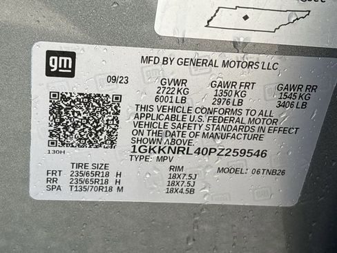 Used 2023 GMC Acadia SLE w/ Driver Convenience Package image 15