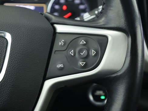 Used 2020 GMC Terrain SLT image 12
