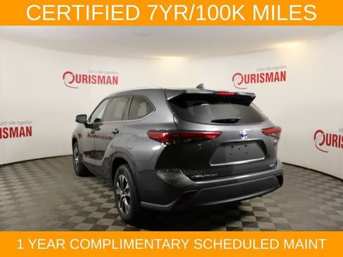 Used 2023 Toyota Highlander XLE AWD/4WD image 6