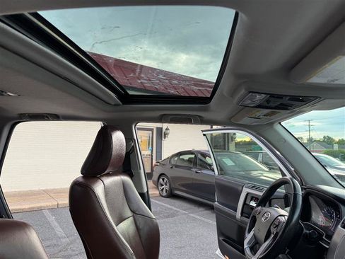 Used 2018 Toyota 4Runner Limited image 15