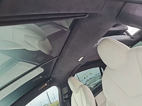 Used 2020 Tesla Model X Long Range image 10