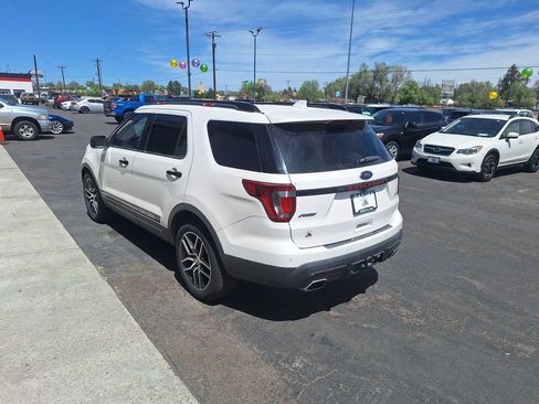Used 2017 Ford Explorer Sport w/ Equipment Group 401A AWD/4WD image 6