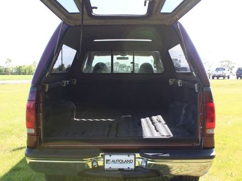 Used 2000 Ford F250 Lariat image 9