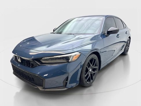 Used 2025 Honda Civic Sport image 2
