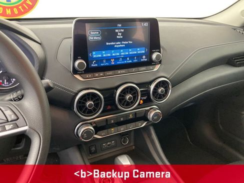 Used 2025 Nissan Sentra SV FWD image 2