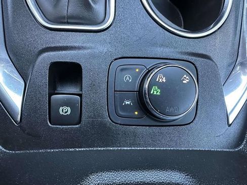 Certified 2023 Chevrolet Traverse RS image 33