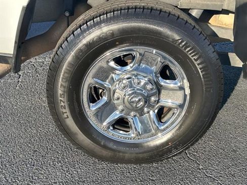 Used 2023 RAM 2500 Tradesman w/ Safety Group image 22