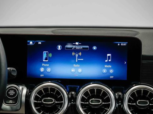 Used 2026 Mercedes-Benz GLB 250 image 14