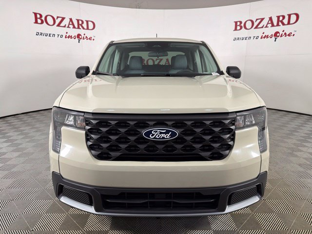Used 2025 Ford Maverick XLT FWD image 2