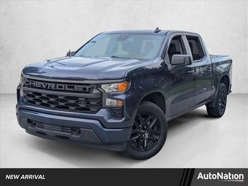Used 2022 Chevrolet Silverado 1500 Custom image 1