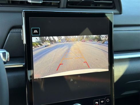 Used 2025 GMC Terrain Elevation image 14