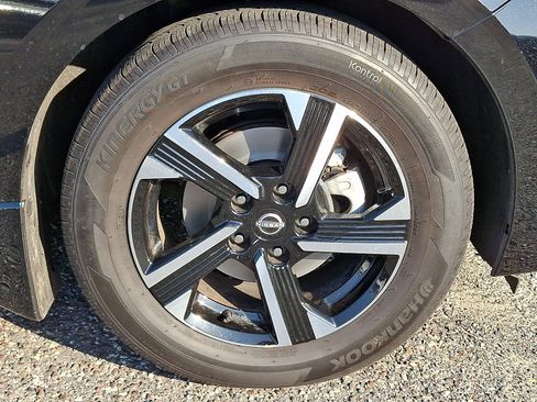 Certified 2025 Nissan Sentra SV w/ All-Weather Package FWD image 8