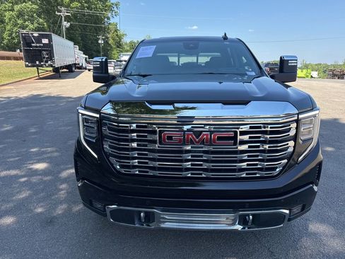 Used 2026 GMC Sierra 1500 Denali w/ Denali Reserve Package AWD/4WD image 8
