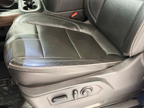 Used 2022 Chevrolet Silverado 3500 High Country image 19