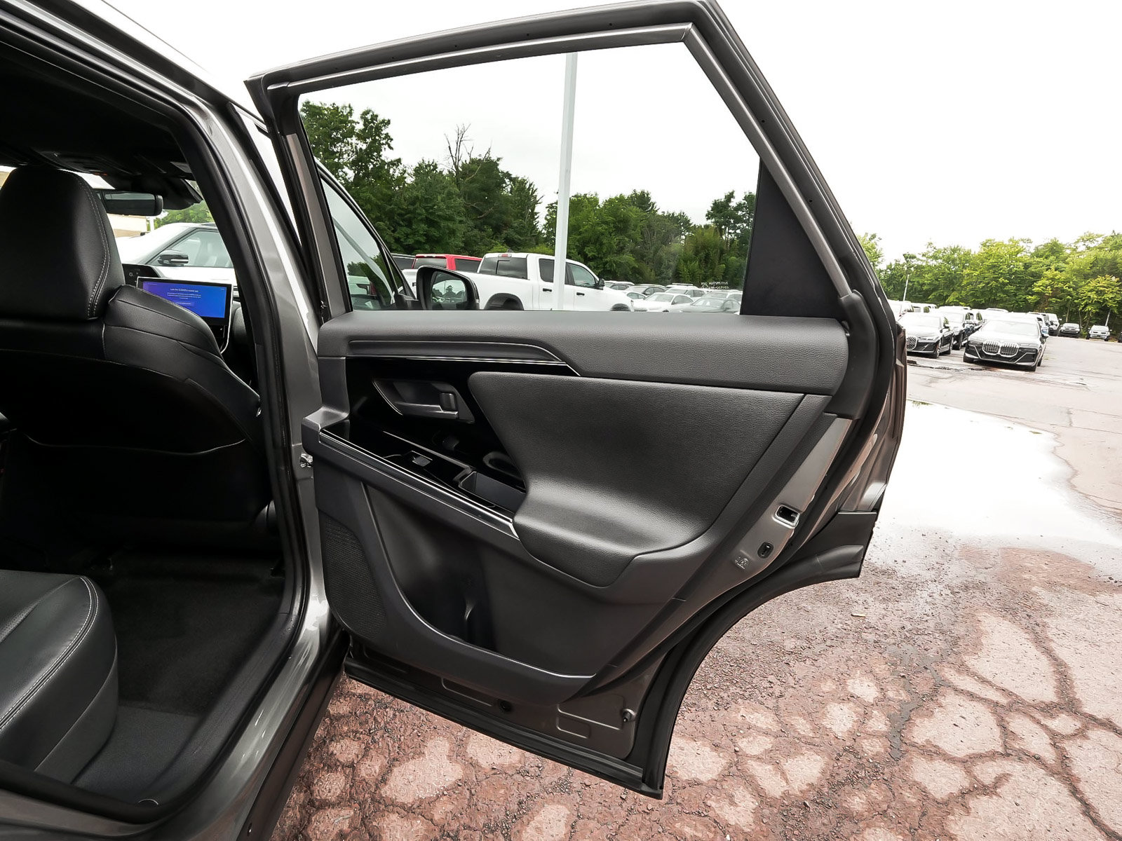 Used 2023 Subaru Solterra AWD image 13