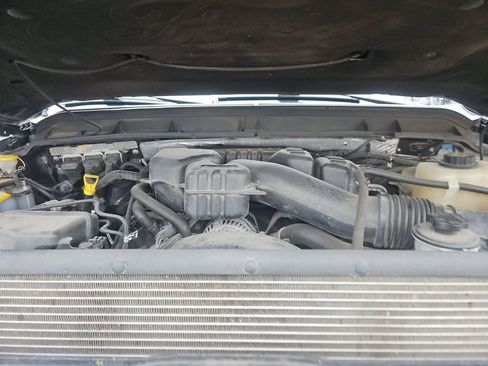 Used 2014 Ford F250 Lariat w/ Lariat Interior Package image 8